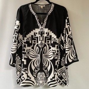 JM COLLECTION Black and White 100% LinenTunic Ebroidered V-Neck Details Size 14